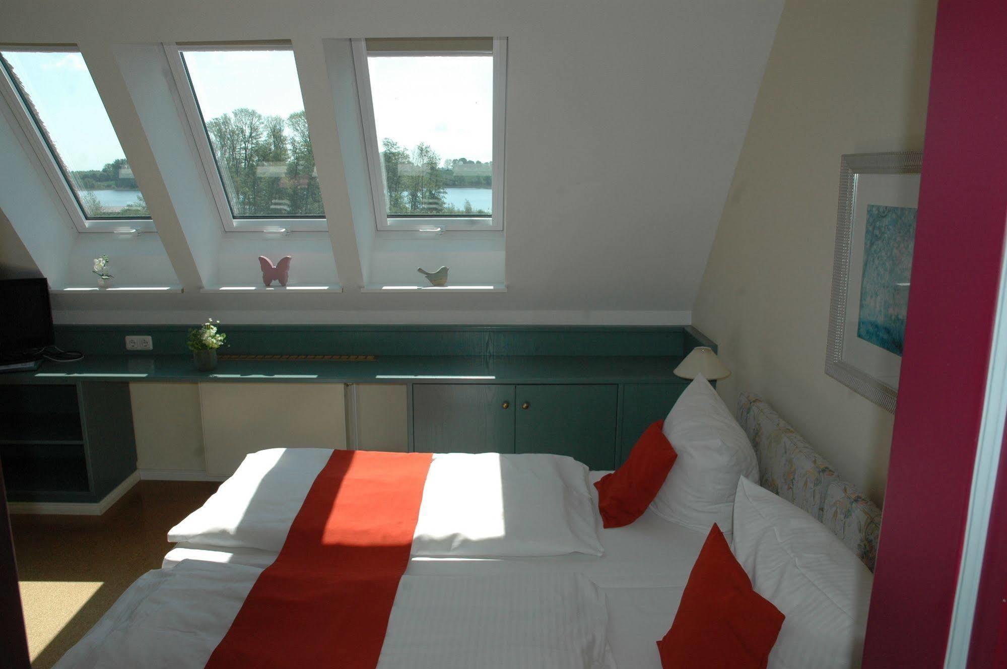 Alago Hotel Am See Cambs Exterior photo